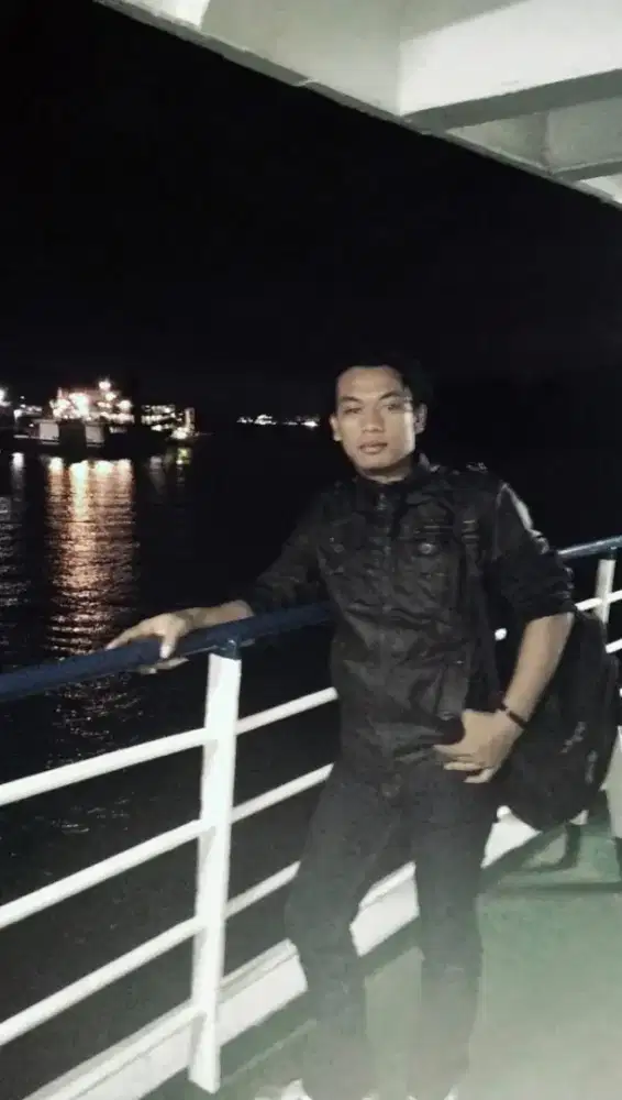 Mencari pekerjaan sebagai kurir motor