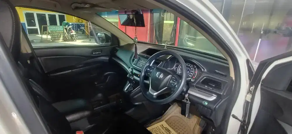 Mobil Honda CRV 2.0 matik