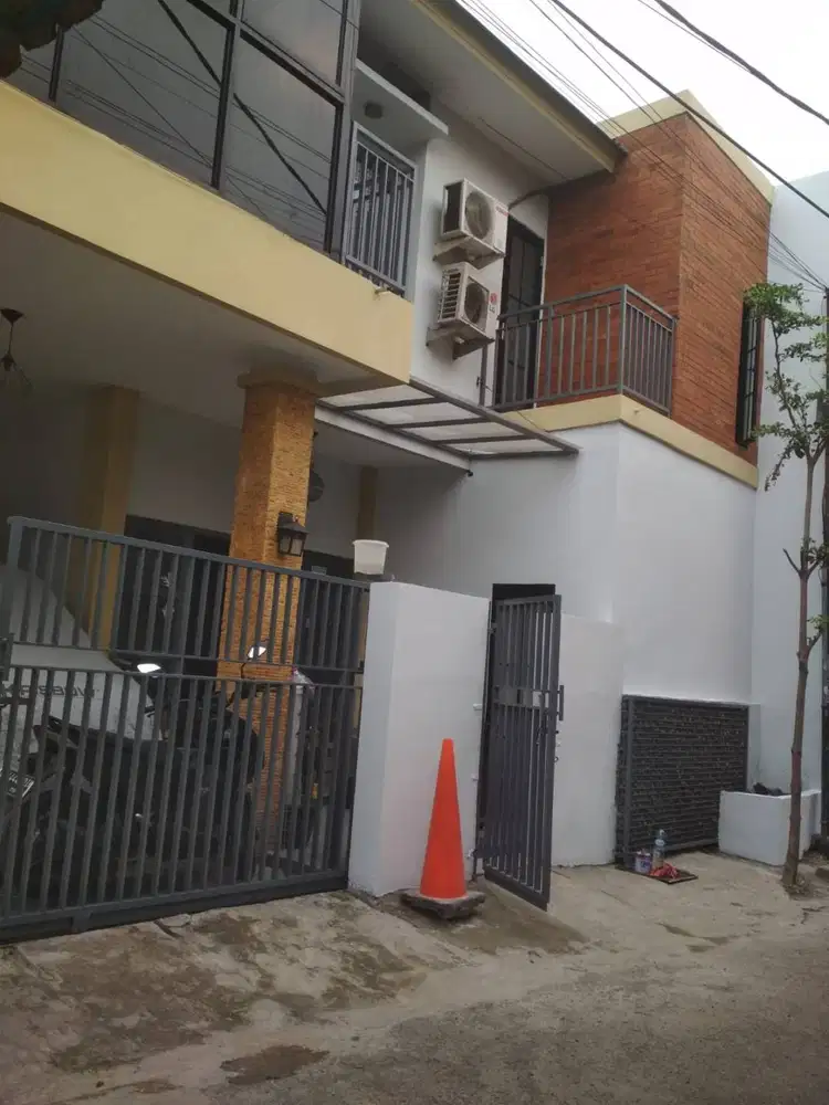 Jual Rumah 2 Tingkat Strategis mall dan stasiun dekat Bintaro