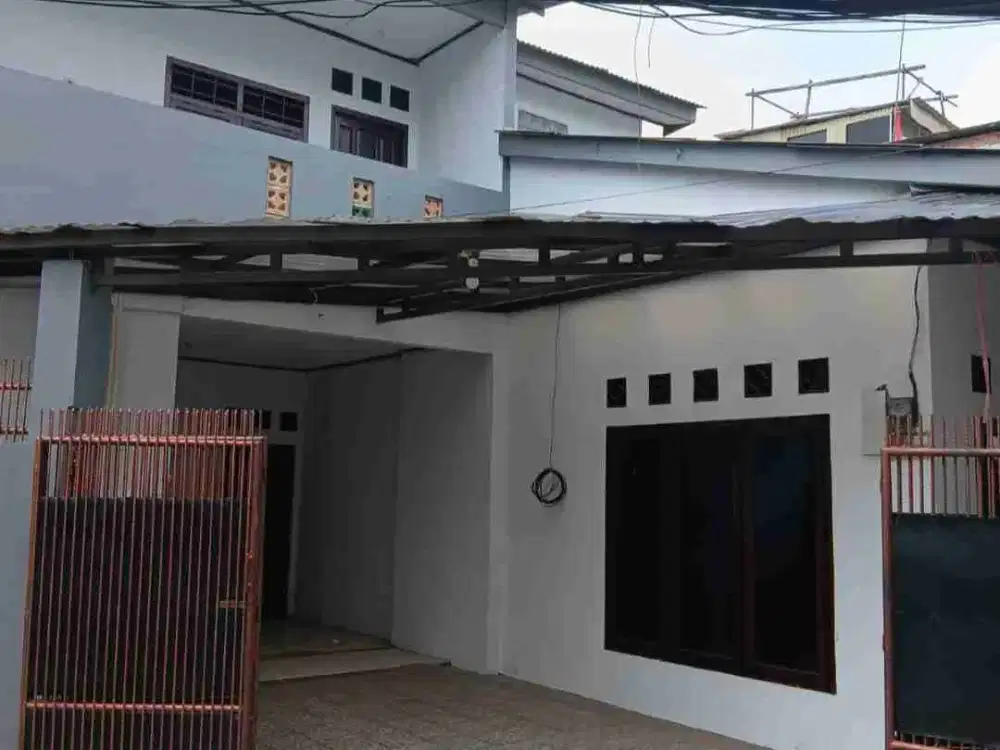 Rumah siap huni Pengadegan Pancoran jaksel 4 kmr 95jt/thn jln 2 mbl