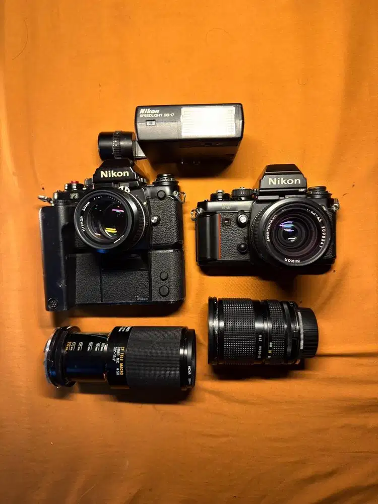 Kamera Analog (roll film), sepasang Nikon F3 dan F3 HP