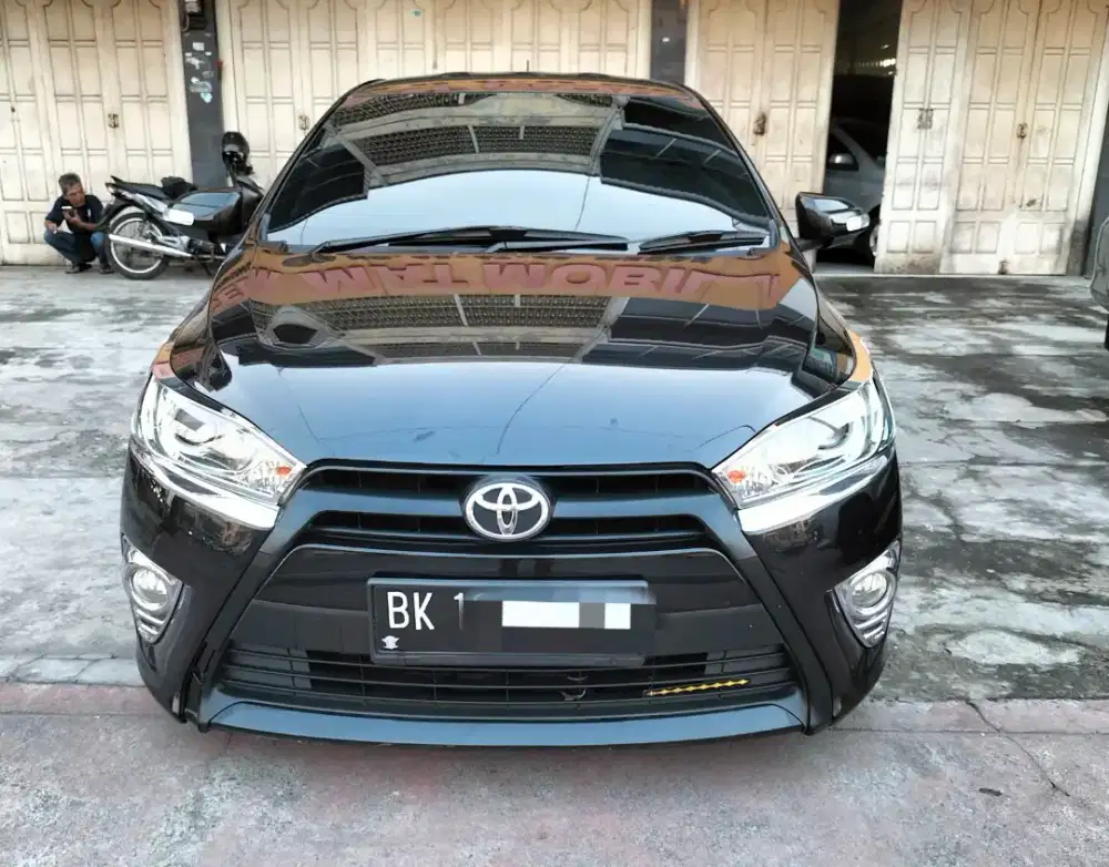 Toyota Yaris G AT Matic Hitam 2014