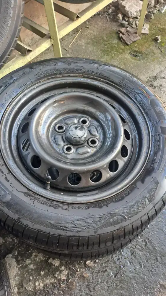 Serep mobil ring 14 pcd 4x100 agya ayla sigra calya suzuki dll