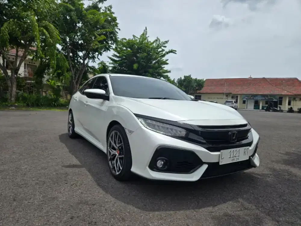 Honda Civic E Hatcback 1.5 turbo Matic th 2018