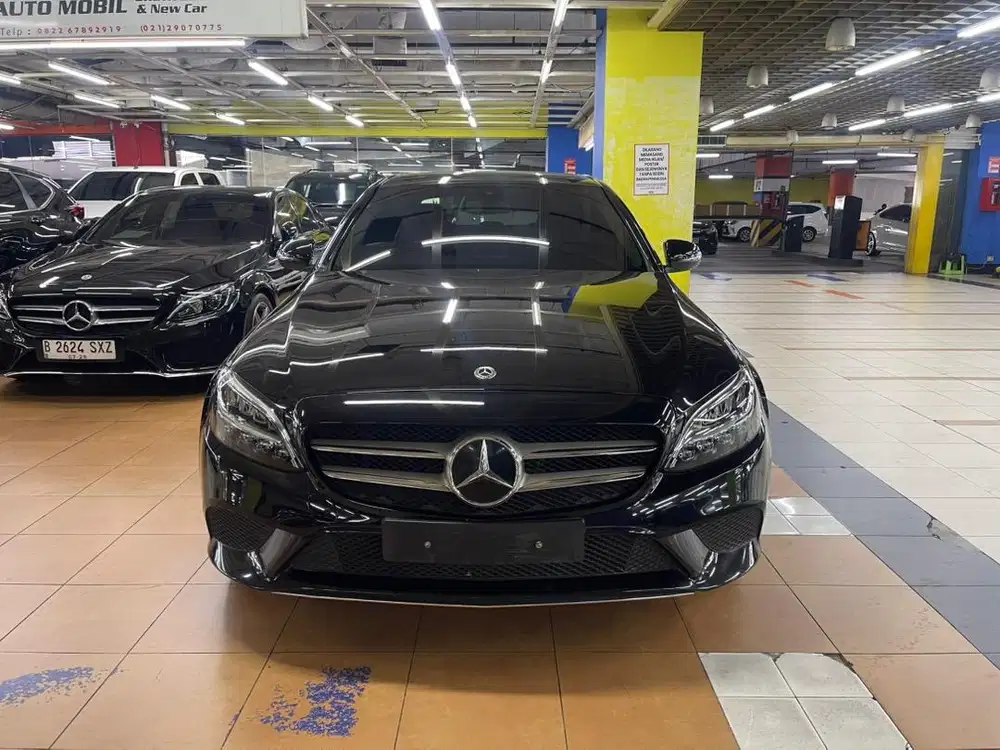 Mercy C 180 Ecoboost 2020 Hitam