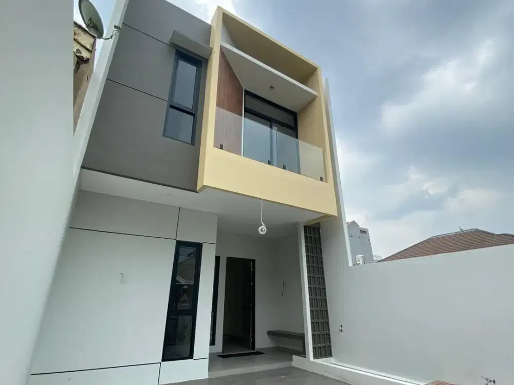 DIJUAL  CEPAT - Rumah New Gress Smart Home System Darmo Permai Timur ( 4 unit jejer)