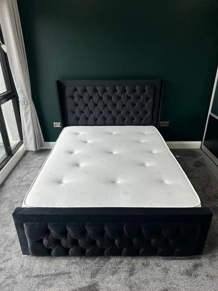 divan dan kasur masih seperti baru