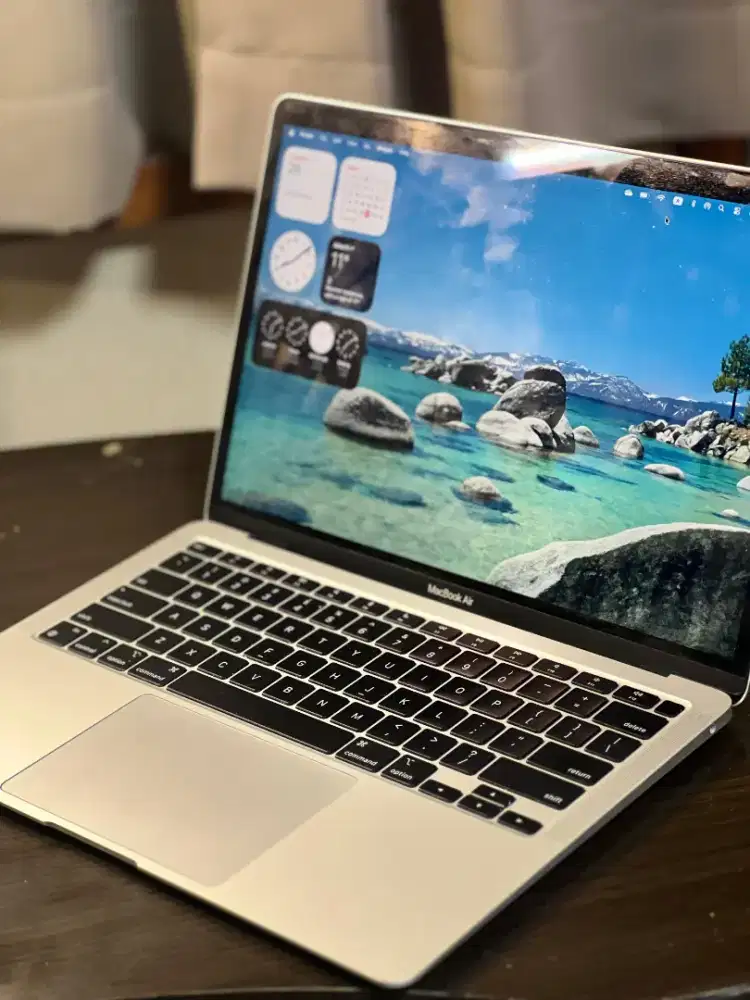 Macbook Air M1 13,3 8/256GB Silver