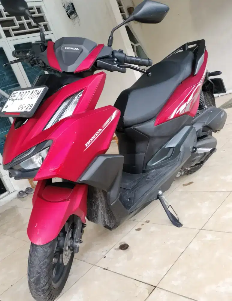 Jual motor vario 160 thn 2024