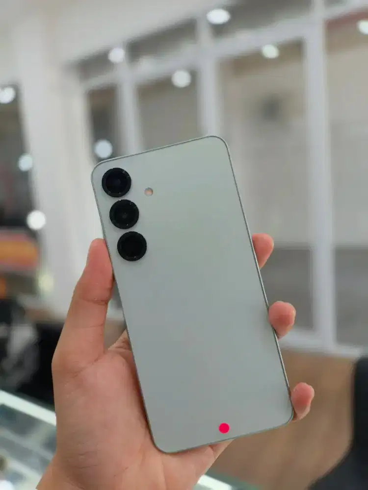 SAMSUNG S25 RAM 12/256 GB