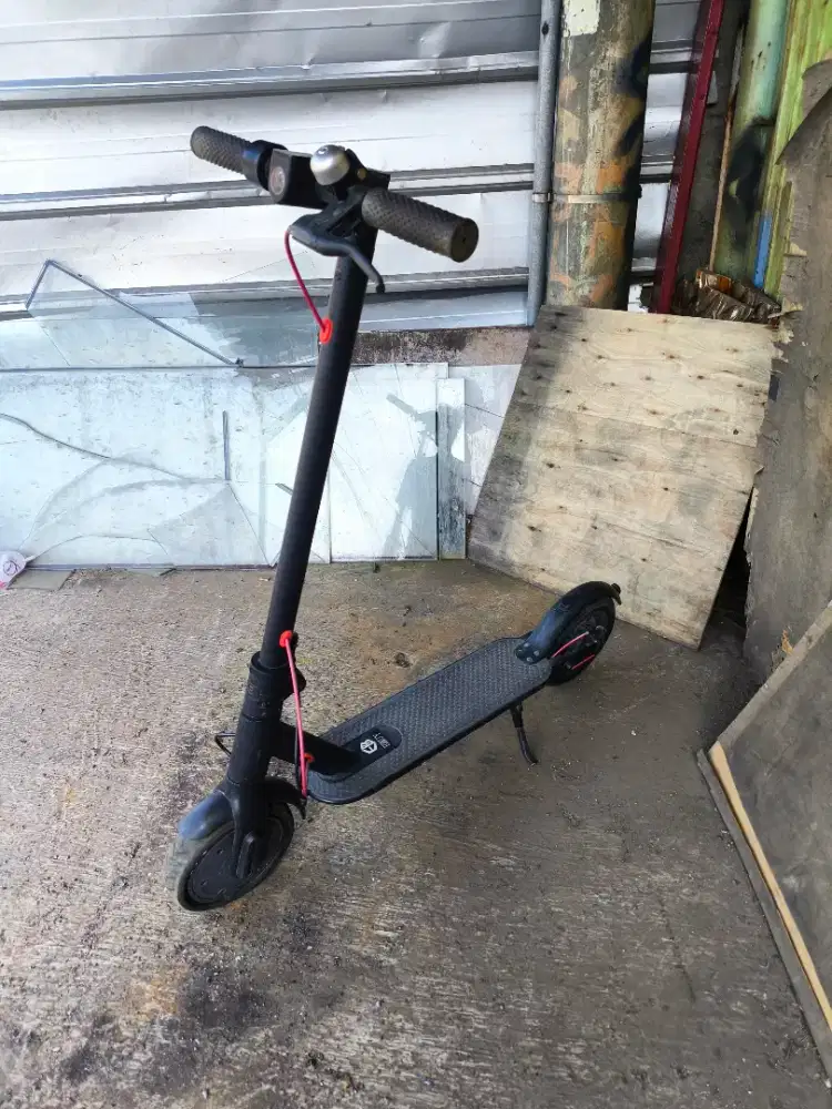 Skuter listrik merk ebuy