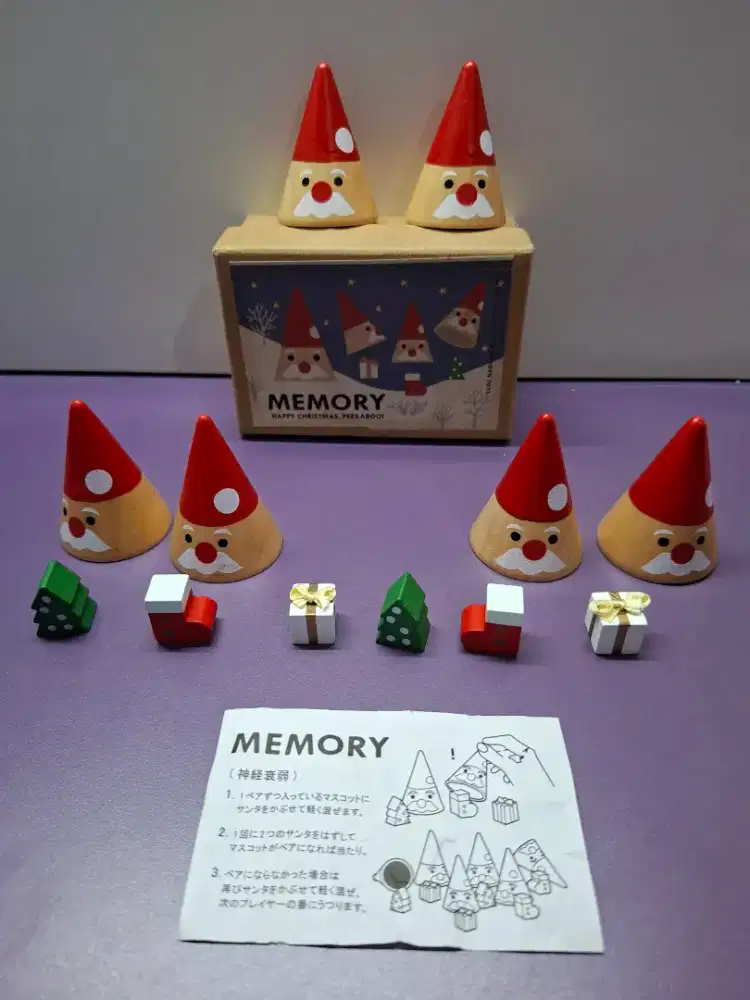 LIMITED EDITION: Mainan Memory Happy Christmas, Peekaboo! (Jepang)