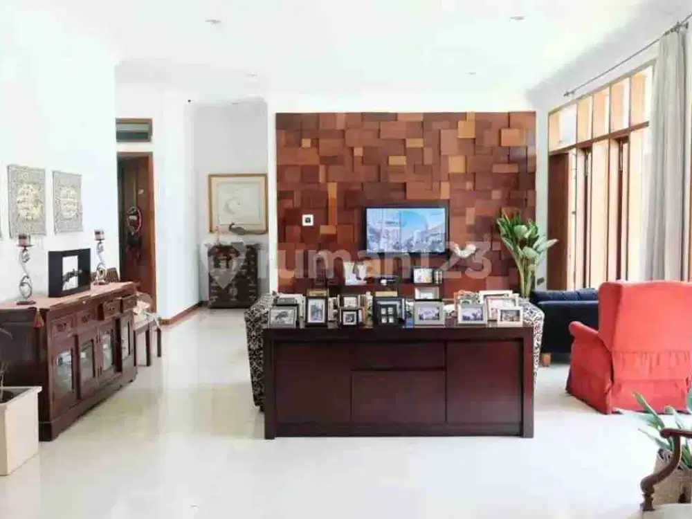 Rumah Strategis di Sayap Dago – Investasi Emas untuk Bisnis & Hunian