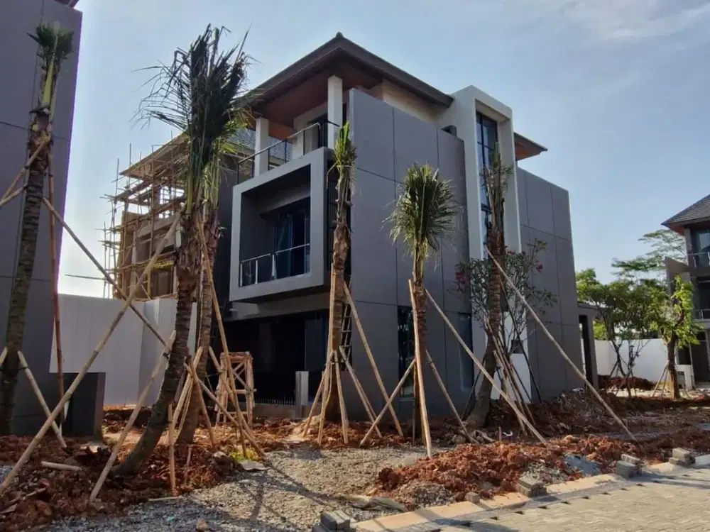 Matera Lake View 3 Lantai – View Danau Premium di BSD! Gading Serpong