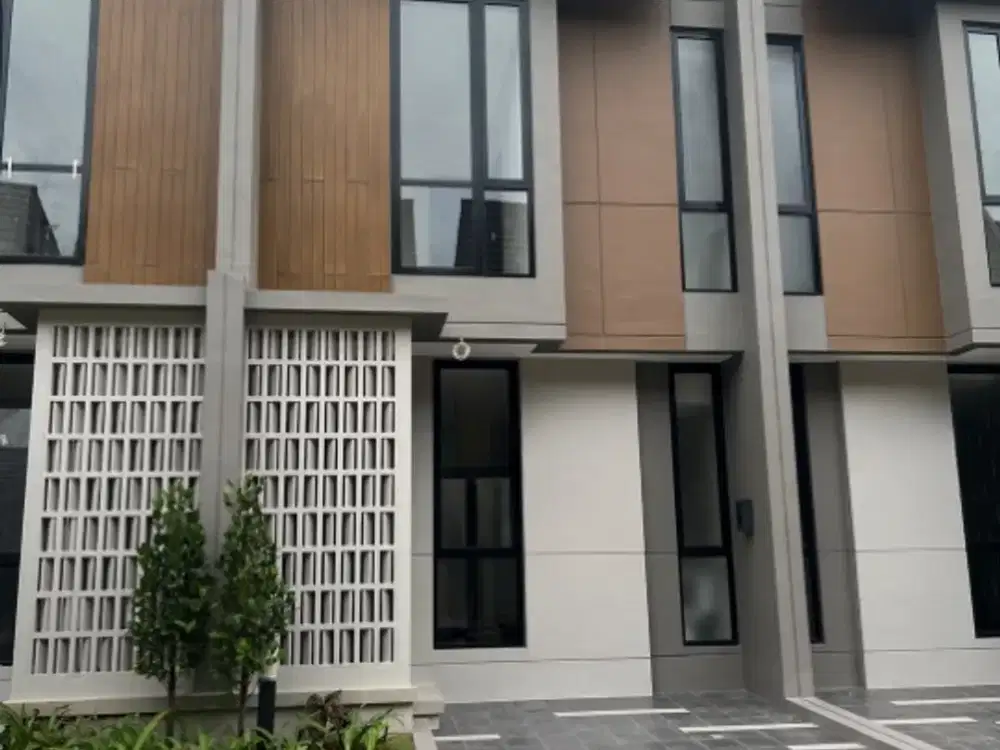 Disewakan rumah di Sumarecon Crown Gading Cluster Viola