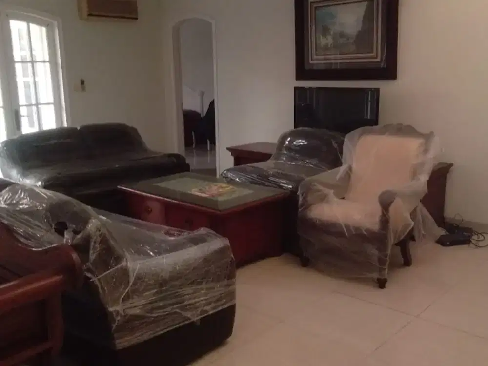 DIJUAL / SEWA RUMAH BAGUS SIAP HUNI/ FURNISH DI AREA HANG LEKIR KEBAYORAN BARU JAKARTA SELATAN