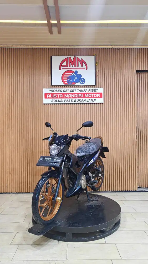 SATRIA FU 2015. MESIN BODY KAKI2 AMAN. SS LENGKAP. BISA COD AN. NEGO