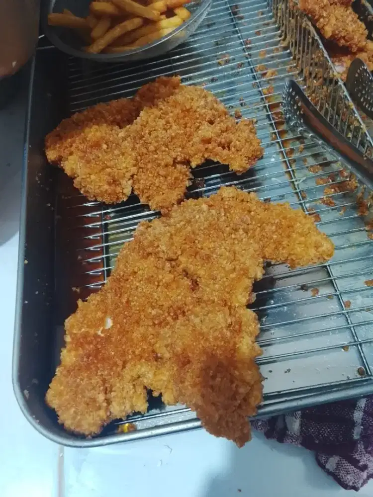 Tersedia LOKER Fried Chicken Bagian Masak