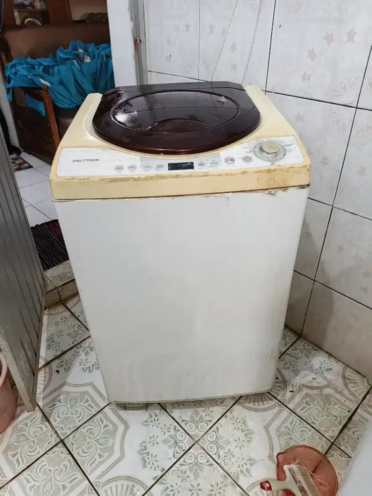 Mesin cuci Polytron 8,5 kg