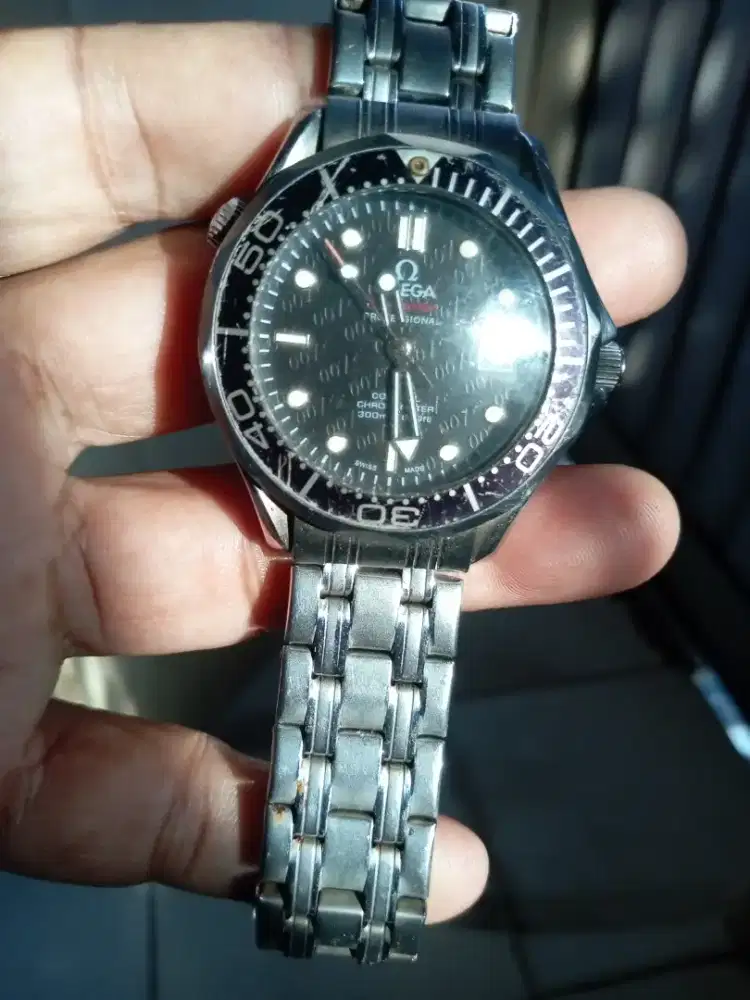 JAM TANGAN OMEGA
