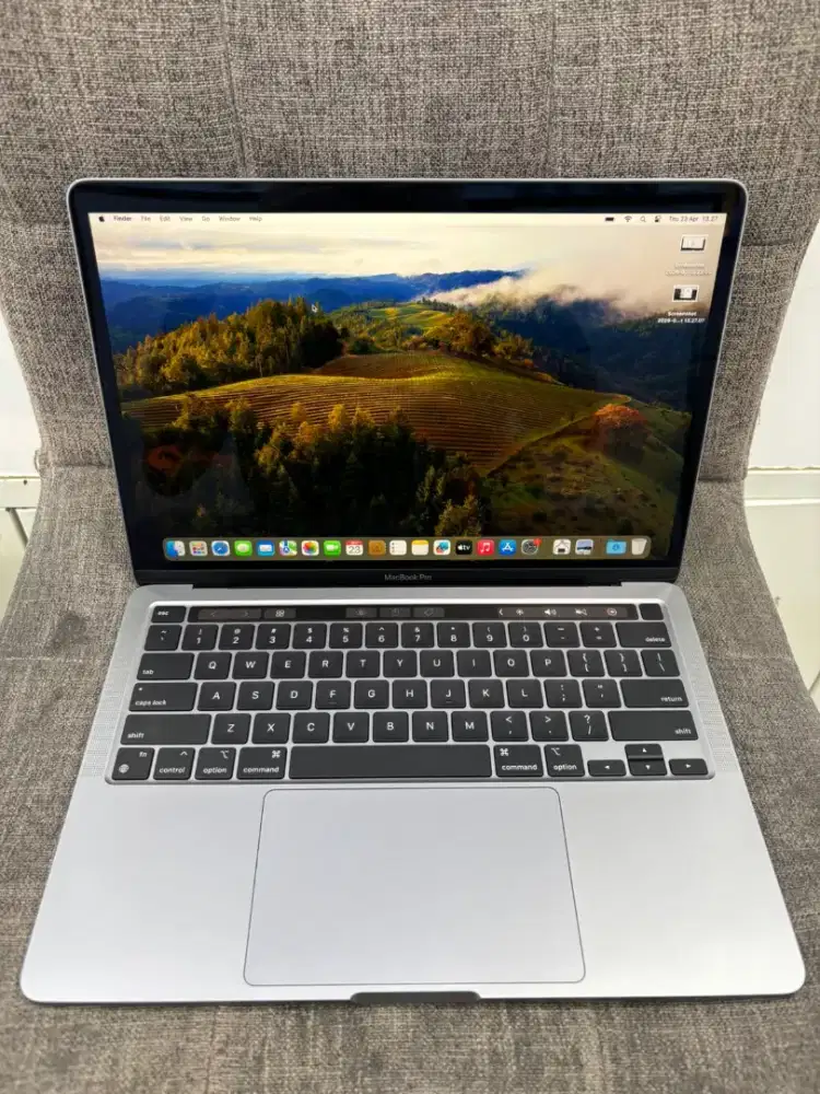 Apple macbook pro m2 8/256GB ex iBox