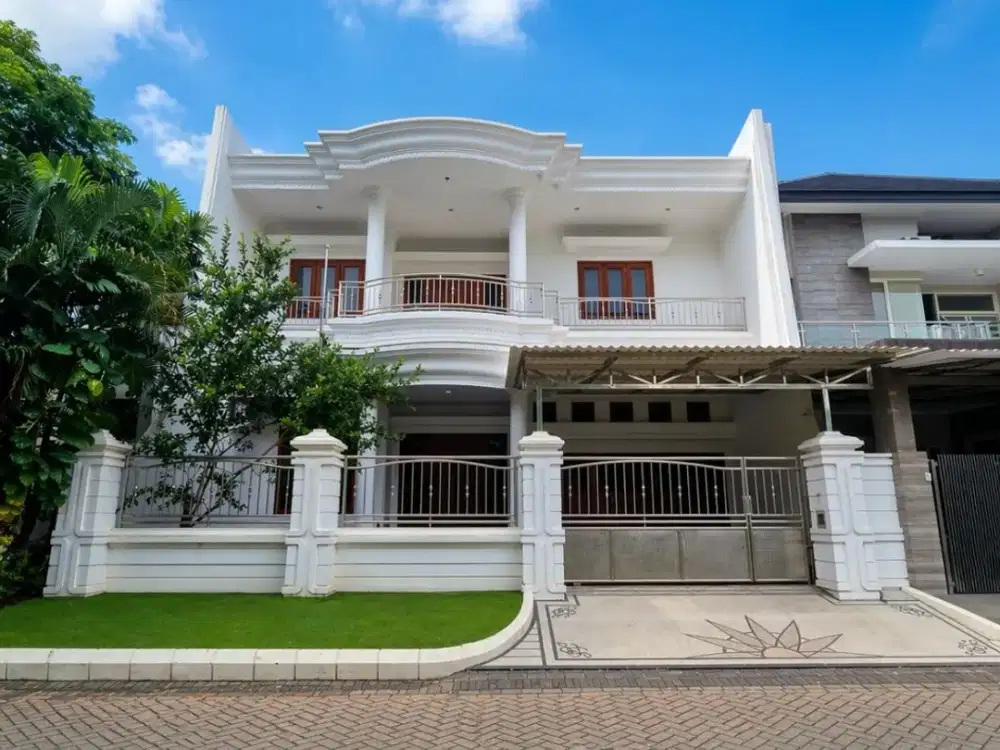 Rumah Villa Royal Pakuwon City STRATEGIS SIAP HUNI