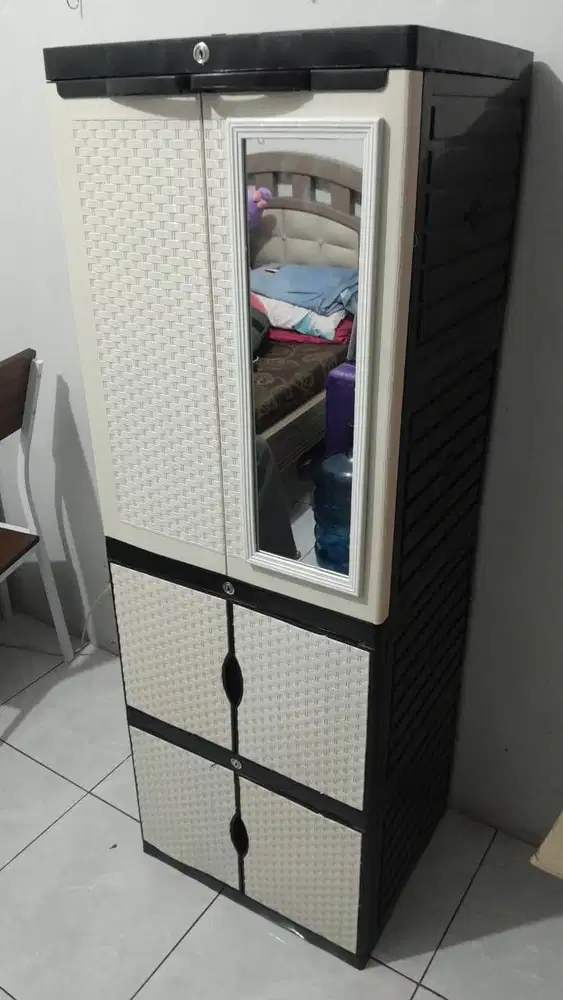 lemari plastik diva Diva Combain susun 4