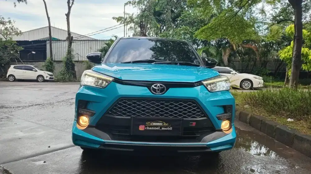 Toyota Raize 1.0 Two Tone 2023 Black Turquoise
