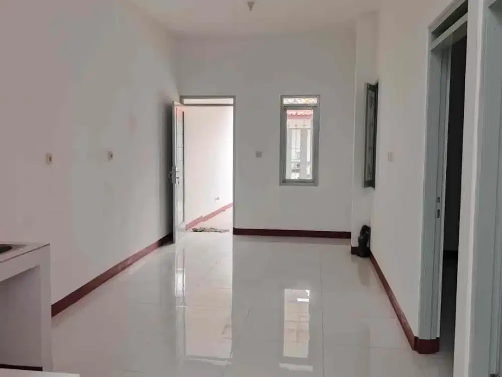 Jual koper

Lt 81 m2.
lb  70 m2
2  kmt  
air  sible  .  
Shm..

735  juta

YL, ALN