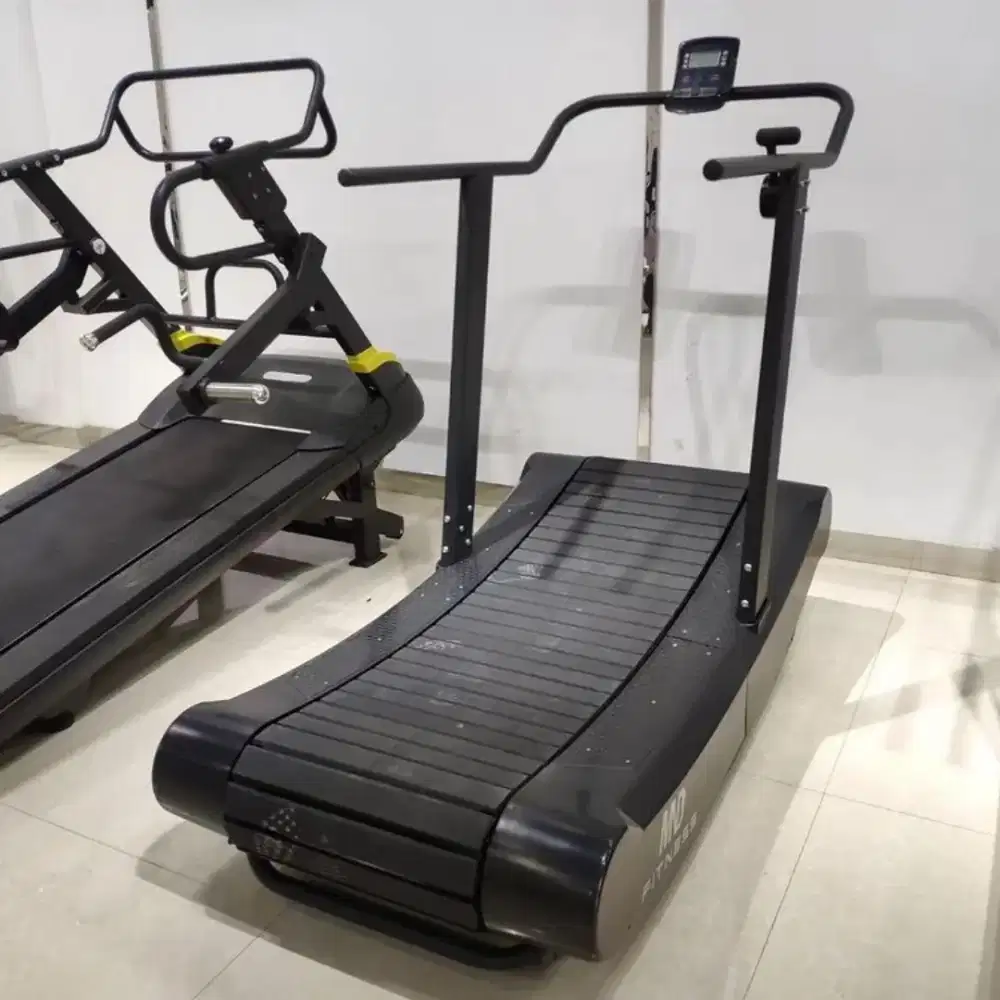 Treadmill curve komersial