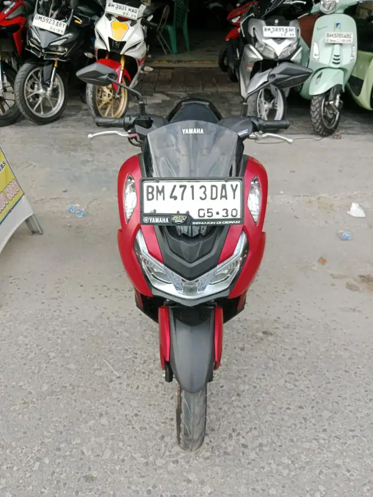 Dijual cepat Yamaha Lexi 155 tahun 2024