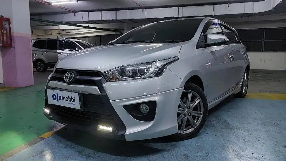 DP MURAH Toyota Yaris 1.5 TRD Sportivo Bensin-AT 2016 Silver CVCVD