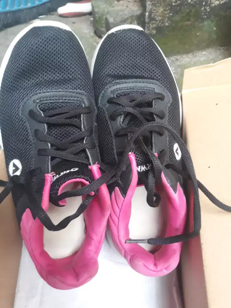 Sepatu airwalk size 36