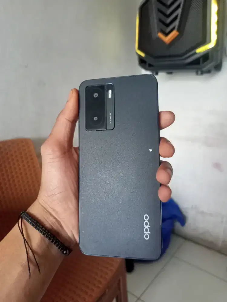 Oppo A57 4/64 hp+kabel usb+sofcase