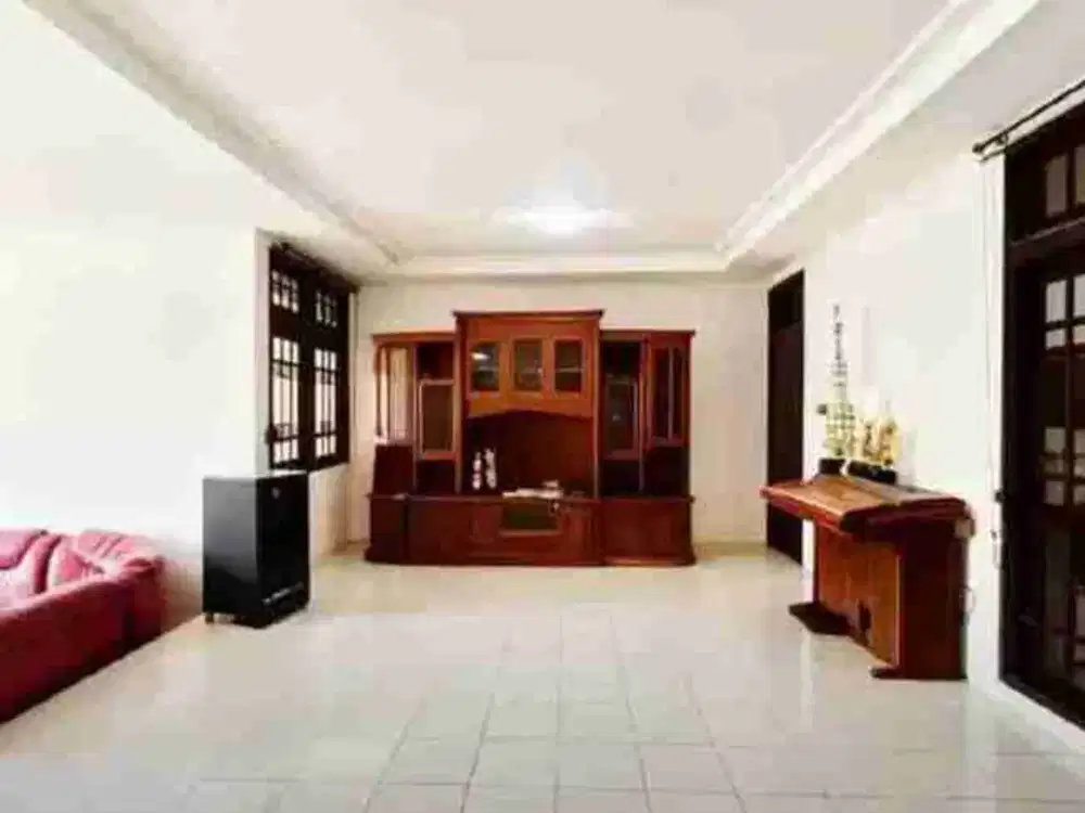 pondok bambu rumah megah 260 meter persegi