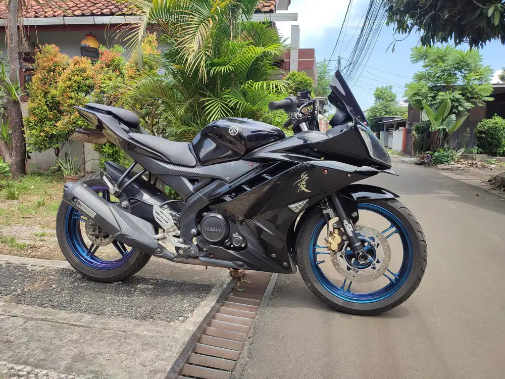 YAMAHA R15 V2 TAHUN 2016 SS LENGKAP