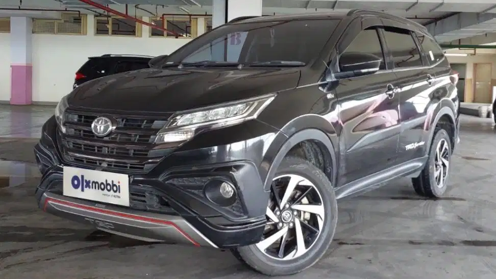 TDP 11JT, Toyota Rush 1.5 TRD Sportivo 7 Bensin-AT Hitam 2019