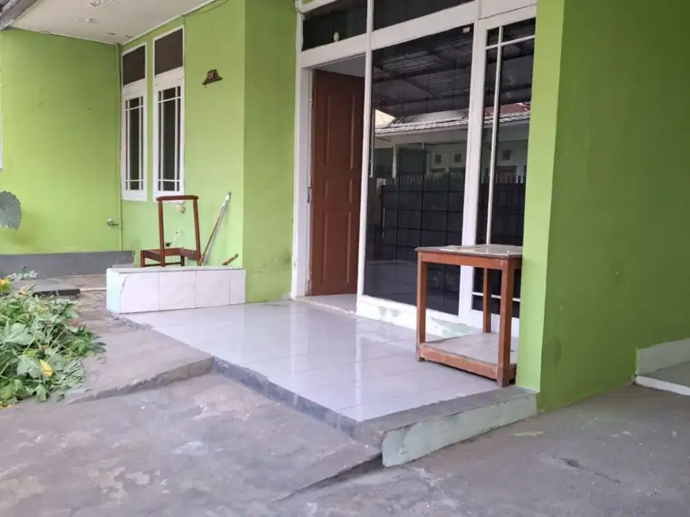 Disewakan Hunian Sederhana, Nyaman dan Terawat Harga Masih Bisa Nego Lokasi Strategis di Taman Kopo Indah 1, Bandung