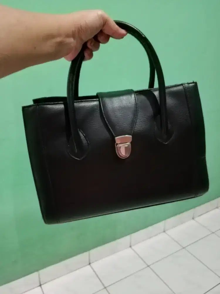TAS KERJA KULIT ASLI NO BRAND SIZE 30cm ADA TALPAN NOMINUS