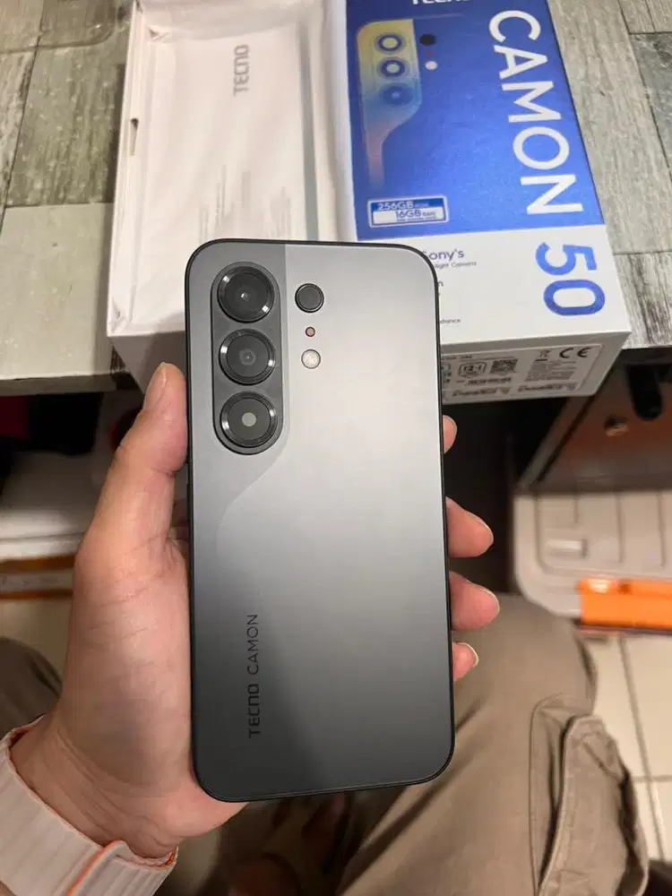 Tecno camon 50 8/256 istimewah baru 3minggu harga net aja