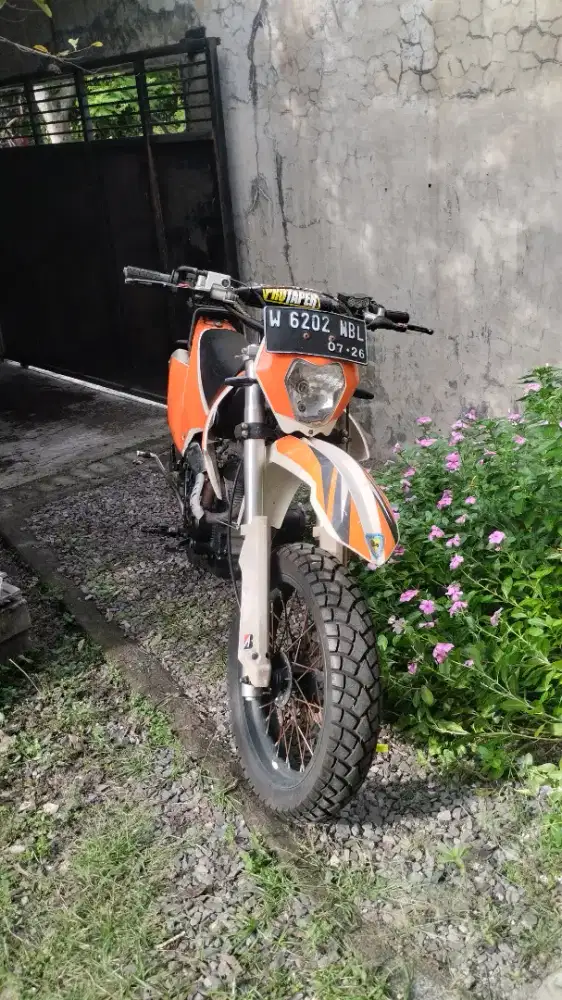 Viar cross x 200 trail