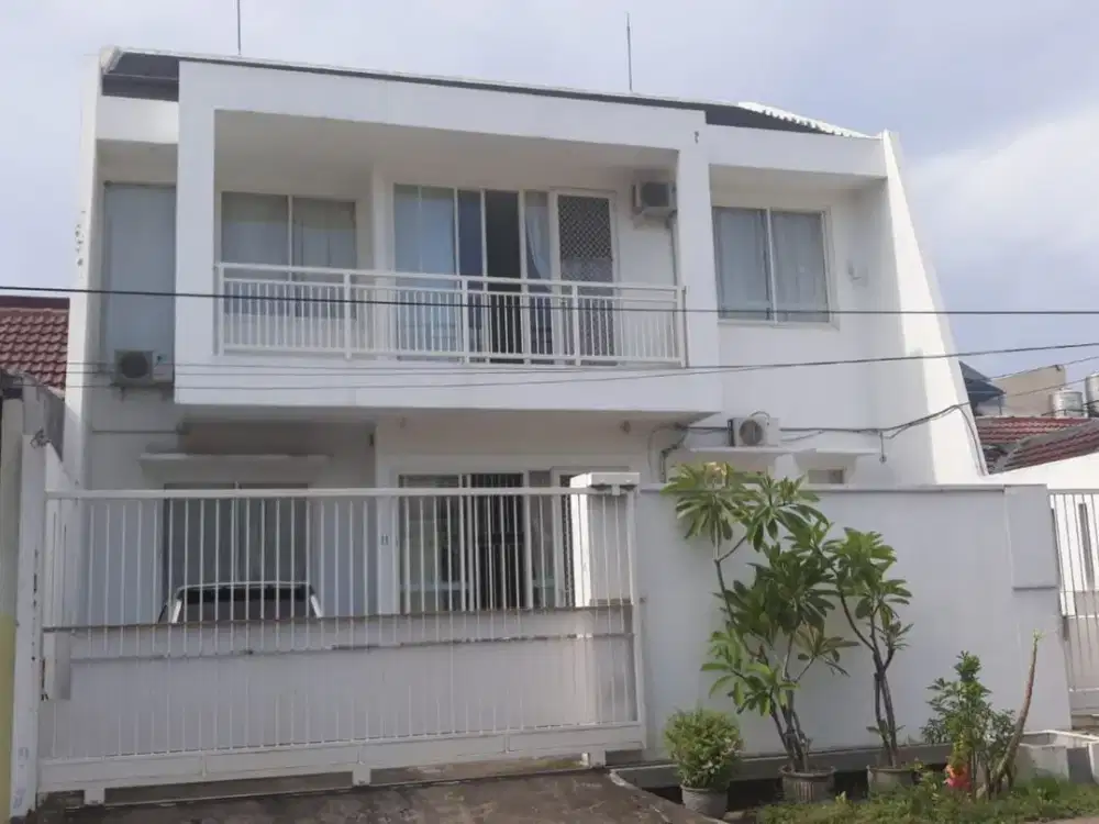 Nego Sampai Deal - Rumah Kutisari Indah Utara Dekat Petra Siwalan