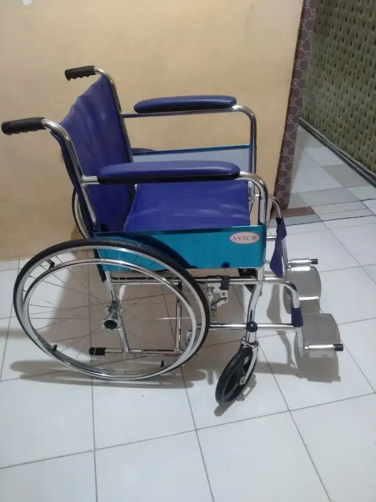 KURSI RODA AVICO