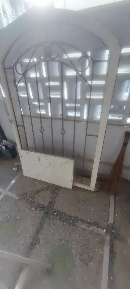 Kusen dan daun jendela kayu second