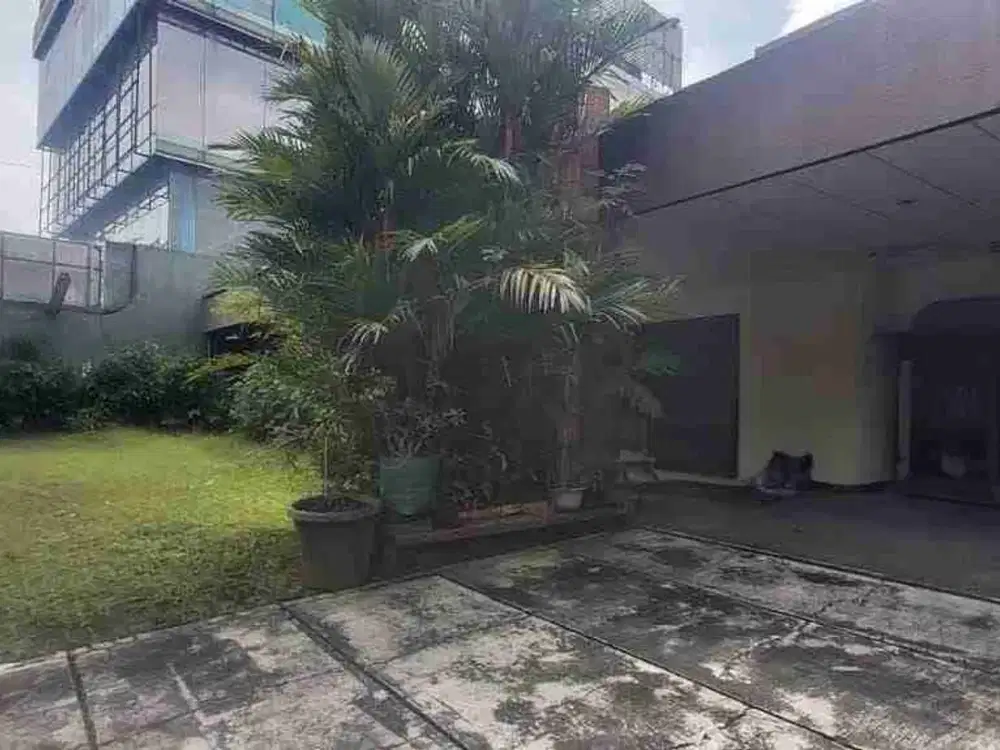 di jual rumah asri lokasi strategis di Pejaten