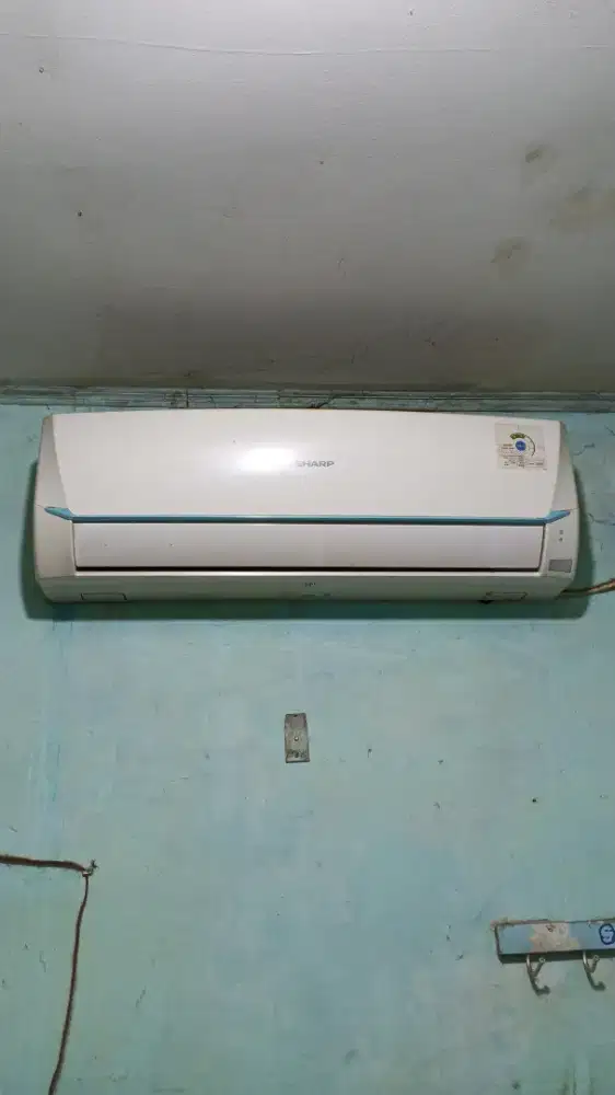 Di jual AC Sharp 1/2pk