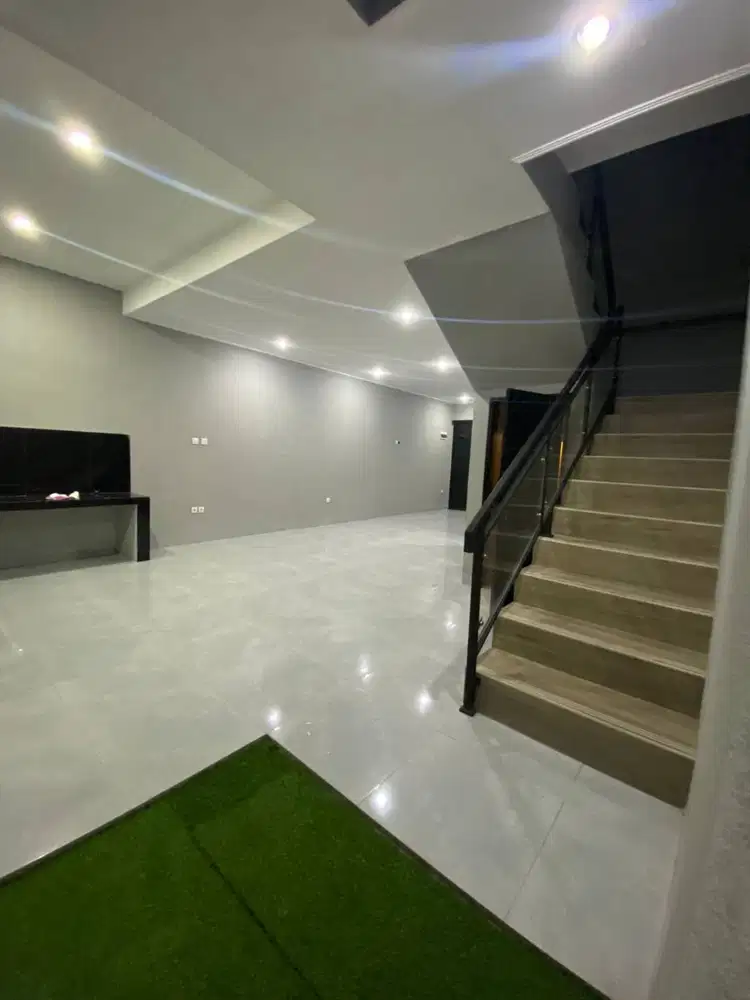 Rumah Cantik Siap Huni Taman Kopo Indah 2