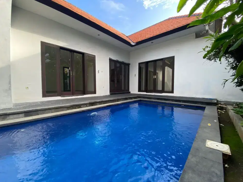 KBP0454  Modern minimalist villa, clean and bright.