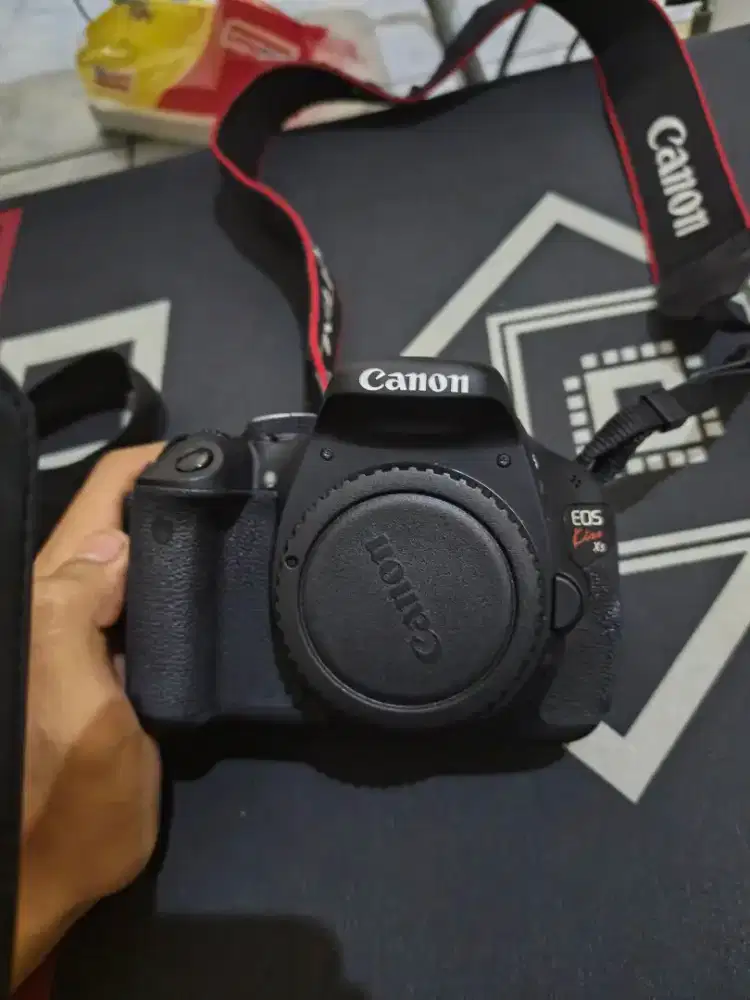 CANON EOS KISS E5 THN 2011
