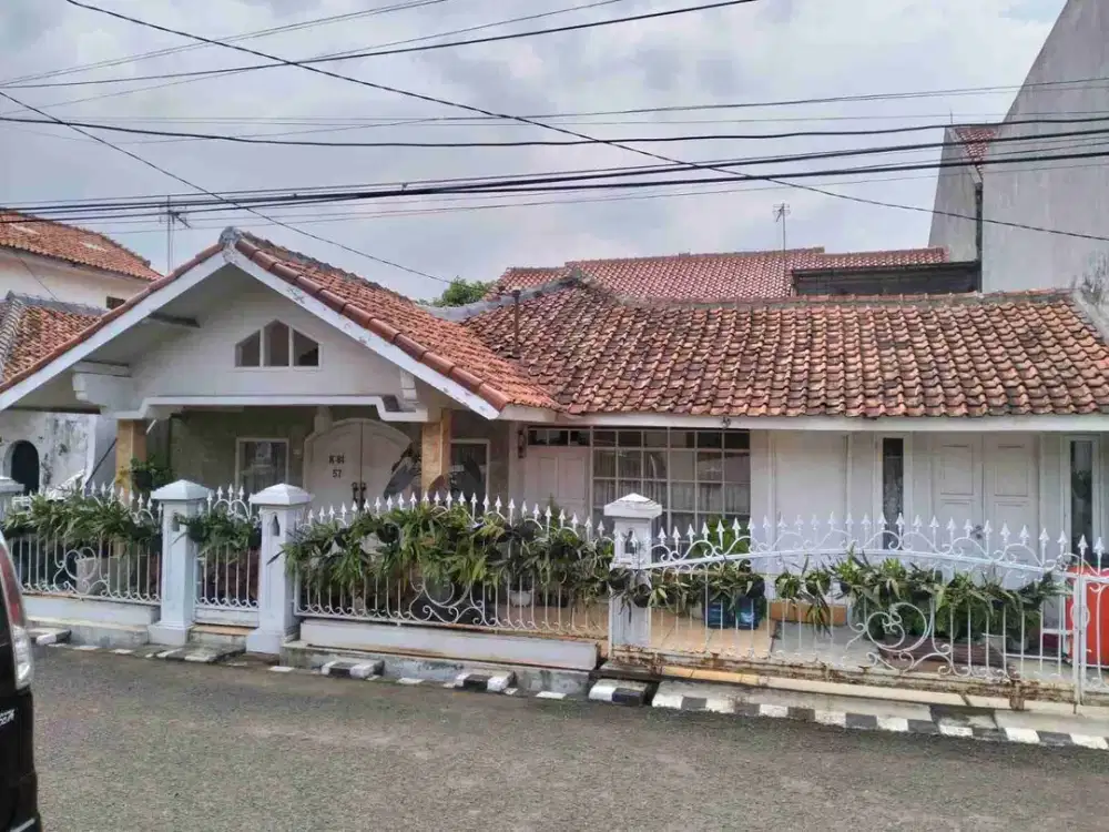 di jual rumah vintage di Margahayu Bandung